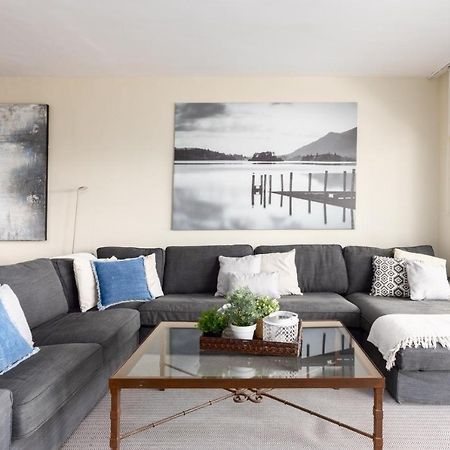 Homeforguest Front Line Beach Apartment In Hacienda Playa マルベーリャ エクステリア 写真