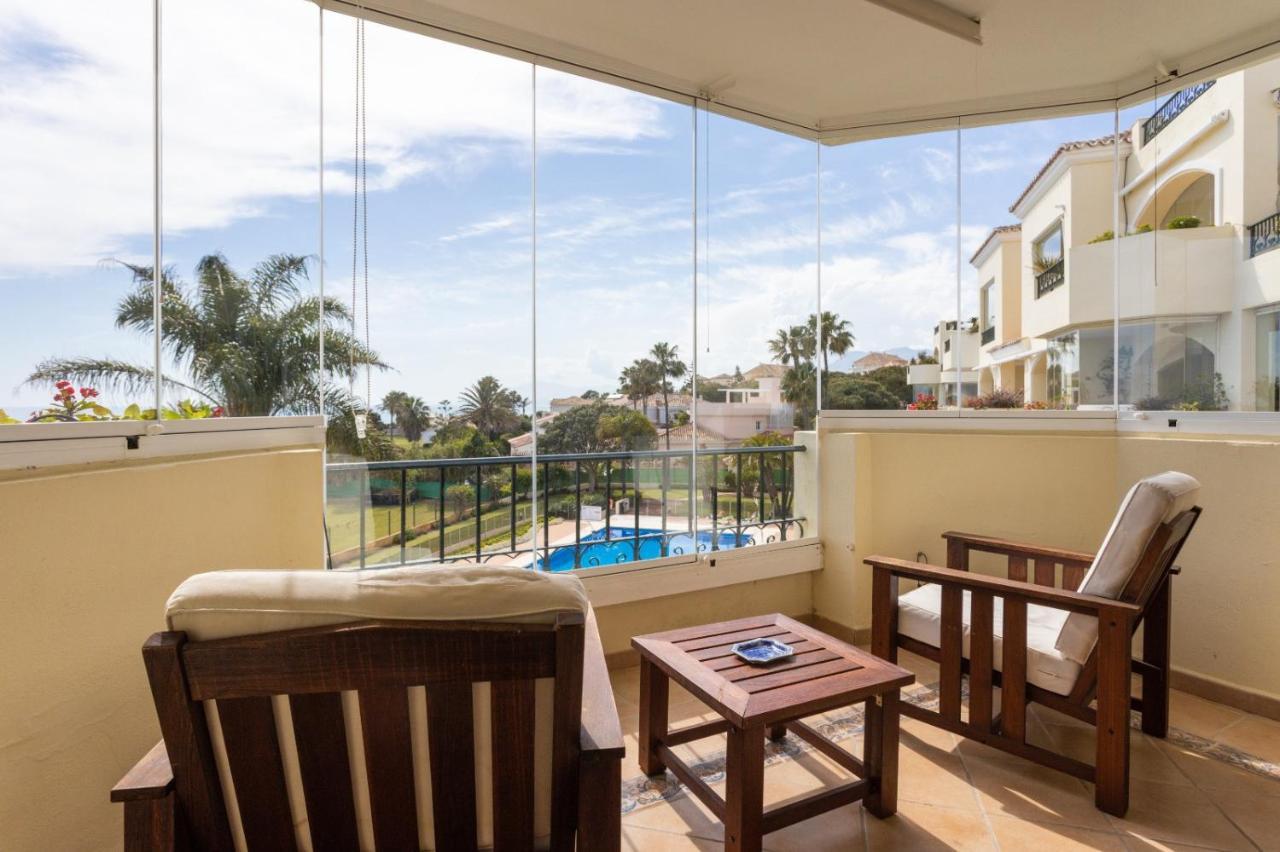 Homeforguest Front Line Beach Apartment In Hacienda Playa マルベーリャ エクステリア 写真